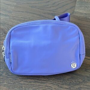 NWT lululemon Everywhere Belt Bag 2L • Dark Lavendar